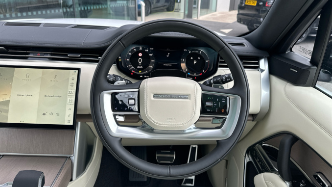 Land Rover Range Rover 3.0 D350 SE 4dr Auto Diesel Estate - Image 15